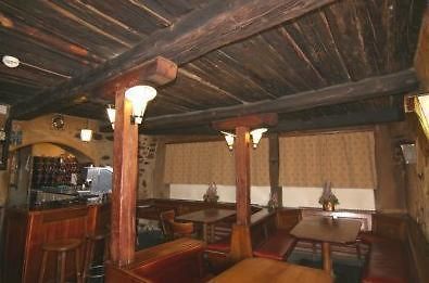Отель Gasthaus Zum Weissen Kreuz Самедан Экстерьер фото